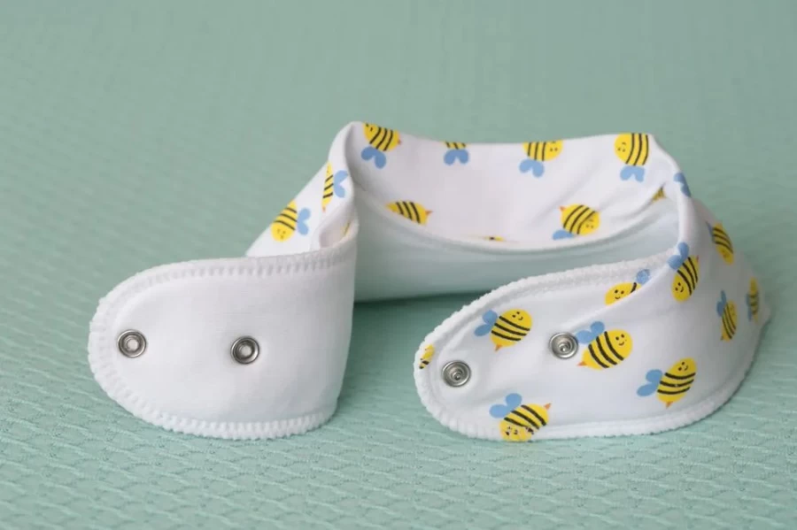 BabyBoo Organic Cotton Drool Bib with Buzzy Bees Design - Soft & Absorbent for Babies